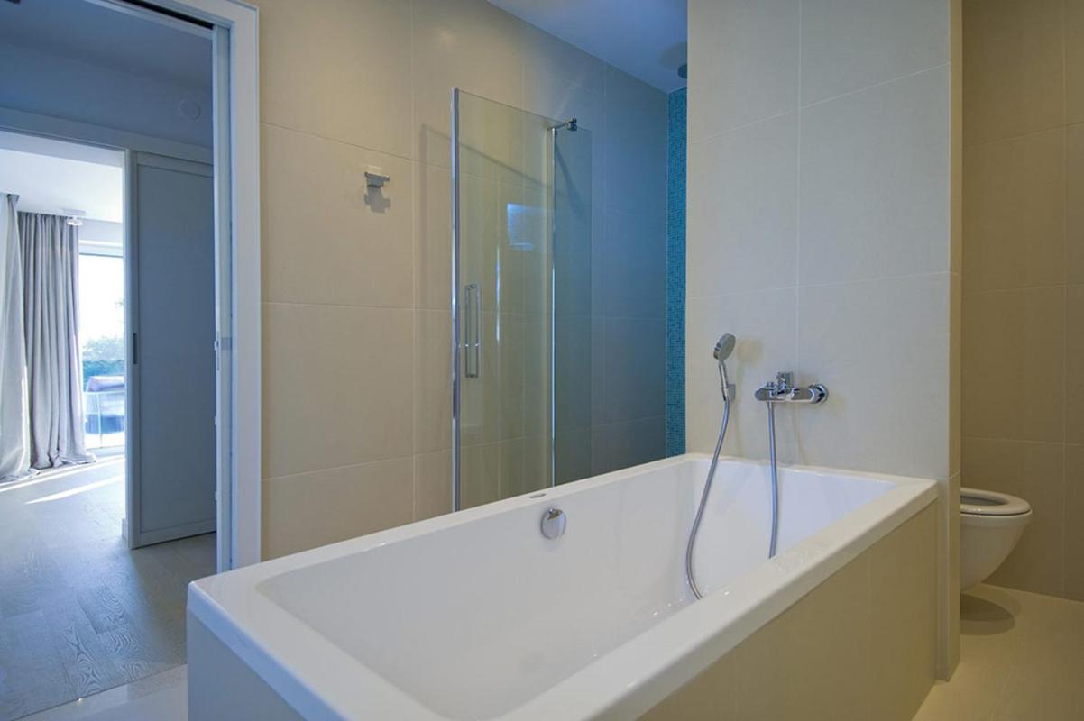 Luxury Seafront Villa My Dream With Private Pool, Jacuzzi And Staff At The Beach On Brac Island - Sumartin Selca  Esterno foto